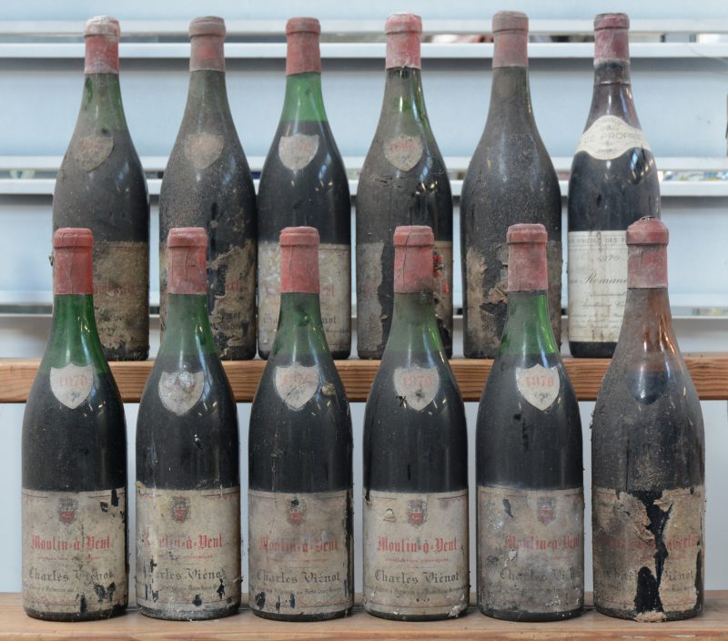Lot rode wijn        aantal: 12 Bt.    Moulin-à-Vent A.C.  Charles Vienot   1970  aantal: 6 Bt.    Gevrey-Chambertin A.C.  Charles Vienot   1966  aantal: 5 Bt.    Vosne-Romanée 1er Cru A.C.  Union Vinicole des Proprietaires   1970  aantal: 1 Bt.
