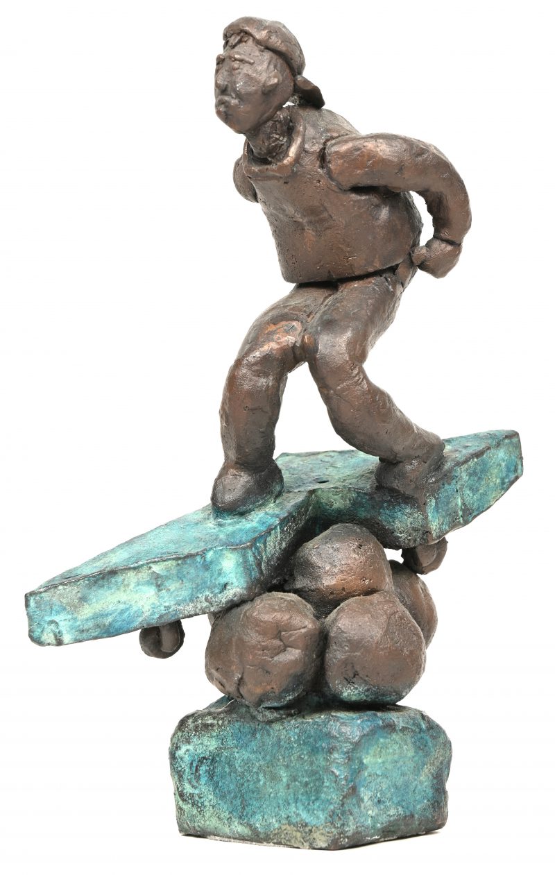 “Bliksemskater”. Een bronzen beeldje.