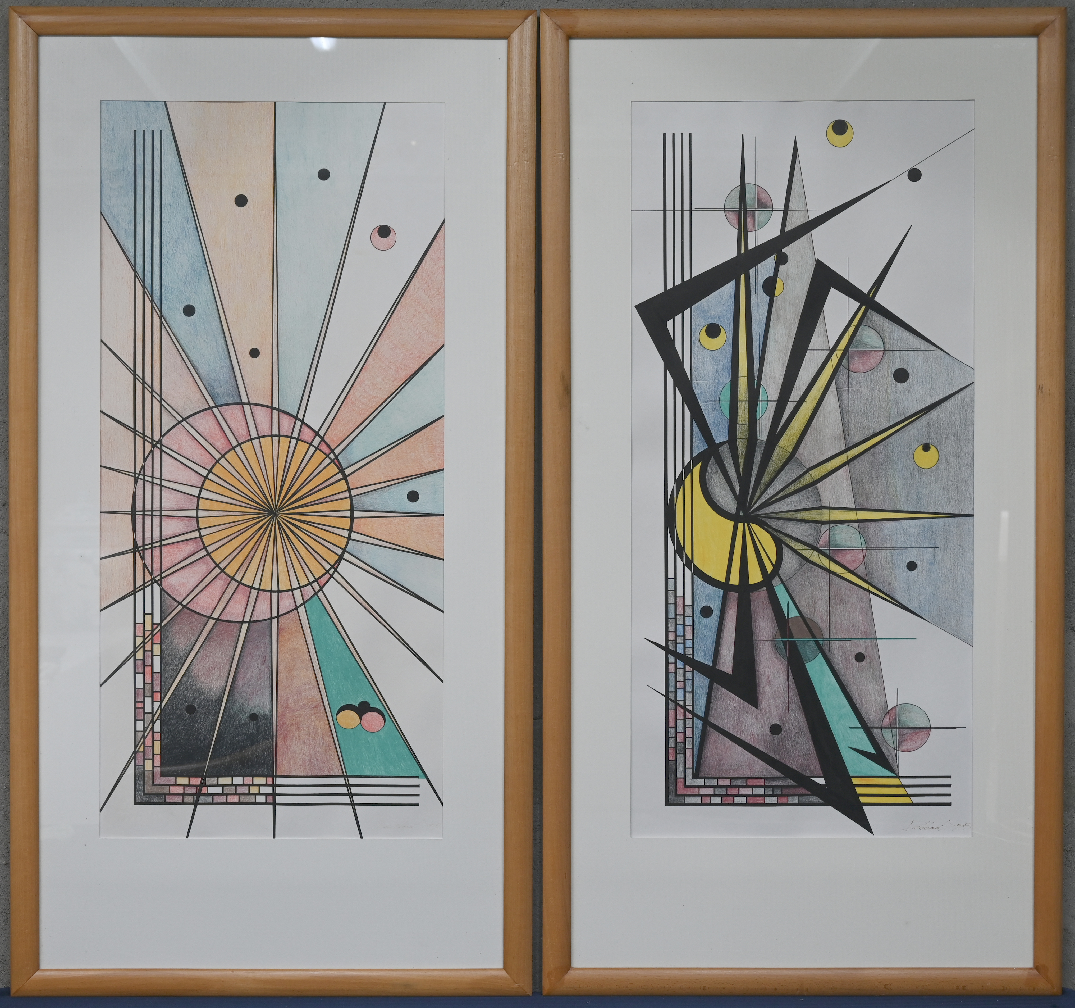 dienen abstract Geweldig Paar moderne kunstwerken in gemengde techniek. Gesigneerd. – Jordaens N.V.  Veilinghuis