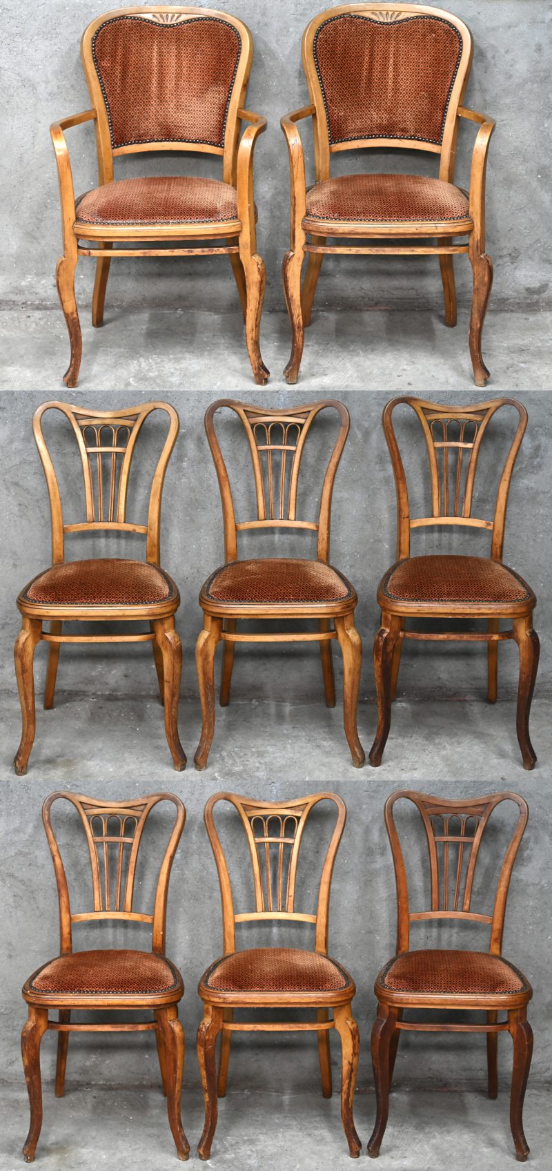 Een set van zes Biedermeyer stijl stoelen met twee bijgevoegde armstoelen. Recent herbekleed (reservestof bijgevoegd).