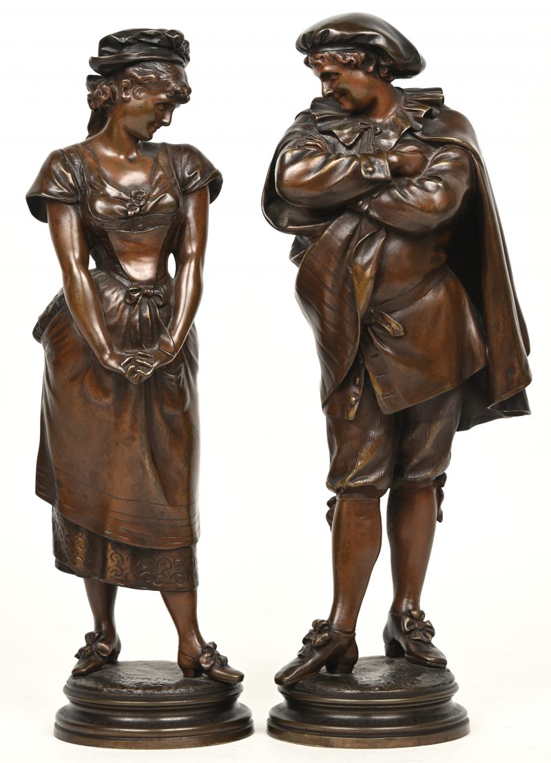 “Gros-René & Marinette” lot van 2 bronzen beeldjes, gesigneerd Leop. Harzé. Gegoten door Cie des bronzes Bruxelles.