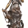“Chant d’alouette”, in gepatineerd brons gesculpteerd beeld, gesign “Hippolyte Moreau”, stempel “Medaille au salon”