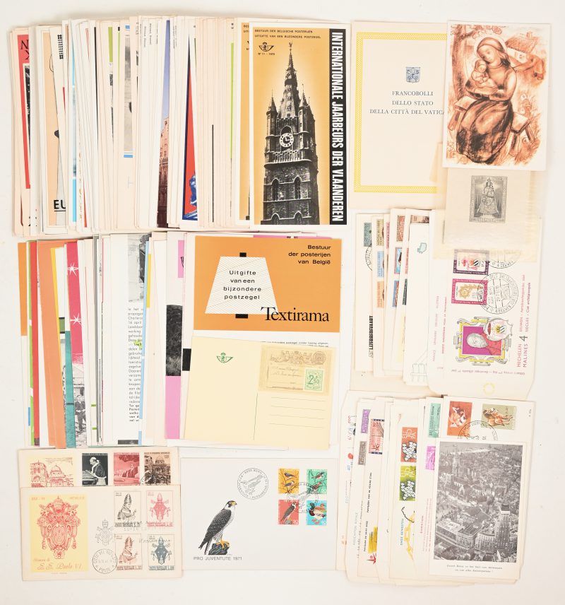 Een lot postzegels van ‘64-’72 eerstedag uitgaves België.