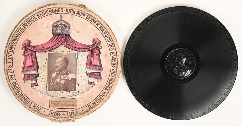 Paul Knüpfer. “Schottische Sage”. Een grammofoonplaat ter ere van de 25-jarige jubileum Van Keizer Wilhelm II (1888-1913) in oorspronkelijke doos.