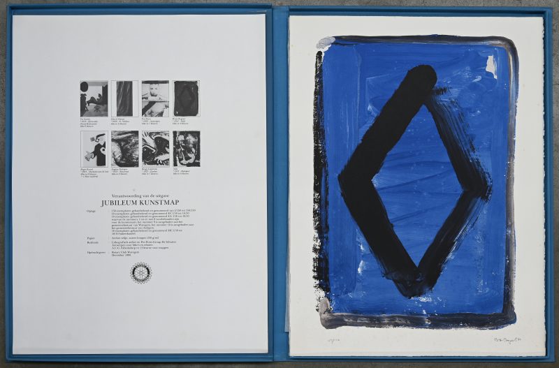 “Jubileum kunstmap - 1970-1980”. Kunstmap uitgave door Rotary Club Waregem bestaande uit diverse litho’s van; Bram Bogaert, Roger Raveel, Pol Mara, Atila, Marcel Maeyer, Bengt Lindström, Eugène Dodeigne, Vic Gentils.