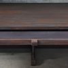 Een massief gepatineerde houten bureau-schrijftafel met groot formaat lade voor plannen, en ingewerkte stekkerdoos onderaan. (AID6183)