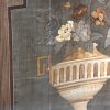 Een marqueterie commode Louis XV stijl met 3 laden en marmeren blad. Steunend op bronzen leeuwenpoten. Her en der kleine fineerschade.