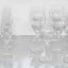 Een kleurloos kristallen glasservies bestaande uit: 11 x Water, Rode wijn en Champagne, en 12 witte wijn glazen.
