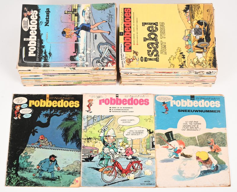 Een lot van 100 vintage Robbedoes weekblad magazines. nr 1662-1761. Periode ‘70-’72.