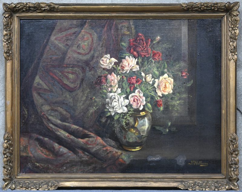 ‘Stilleven met bloemen’, een schilderij, olie op doek gesigneerd Y. Willems in vergulde kader. Het doek heeft een herstelling op 2 plaatsen.