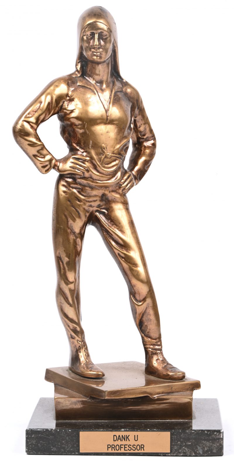 “De Buildrager”. Een bronzen beeld op marmeren sokkel, met opschrift “Dank U Professor”. Naar werk van Constantin Meunier.