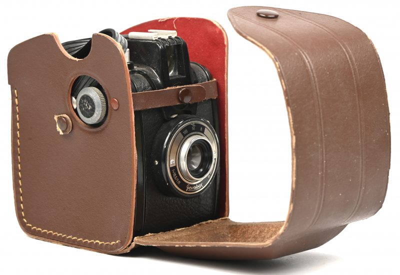 “Gevabox”. Een vintage Gevaert 6x9 120 Camera.