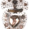 Een 19de eeuwse zilveren hanger met Vlaams hart bezet met één diamant oude slijp.