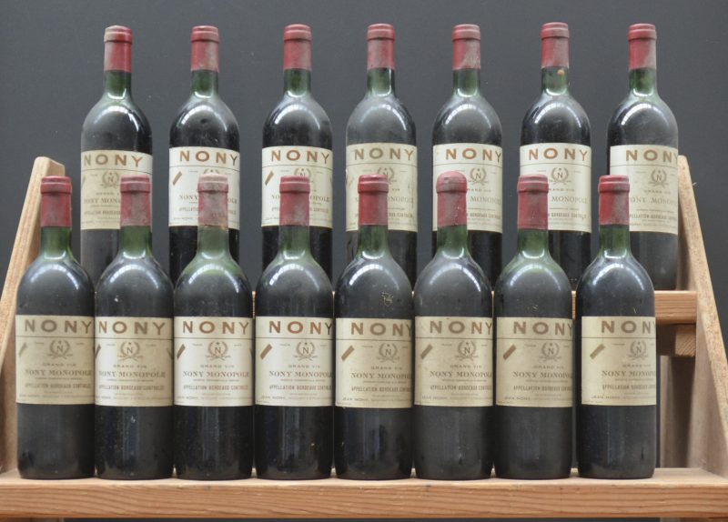 Nony Monopole A.C. Bordeaux  Jean Nony, Bordeaux M.O.  1983  aantal: 15 bt 11 flessen met geschrapte datum
