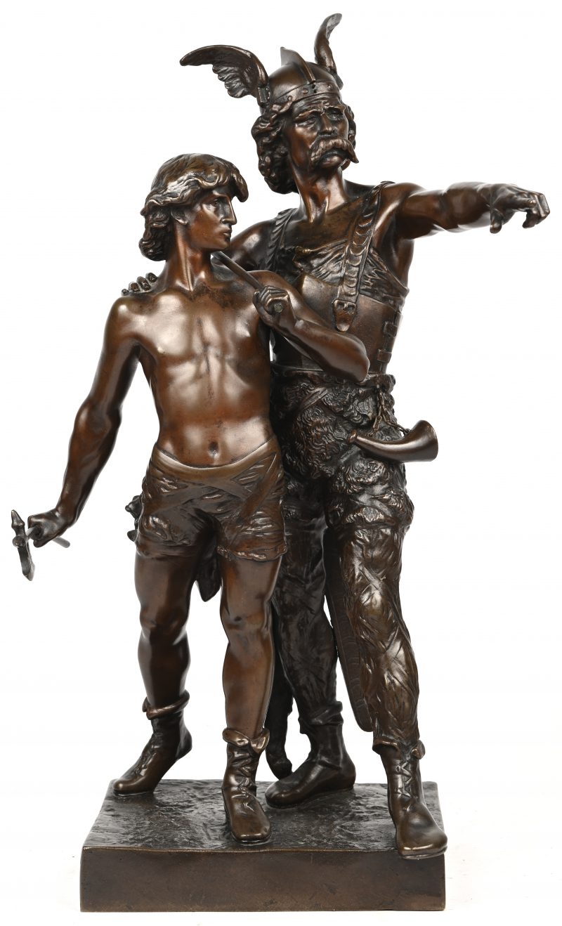 Een beeldengroep in gepatineerd brons ‘Pro Patria’, gesigneerd Emille Laporte met gieterijstempel ‘Siot Decauville’.
