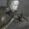 “Piper” (1978). Een gepatineerd bronzen beeld van een fluitspelende vrouw. Op zwart marmeren sokkel en bijhorende box. Genummerd 13/90.