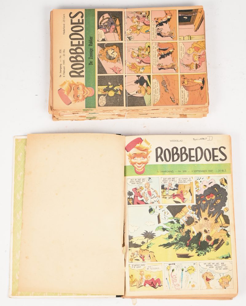 Een Robbedoes verzamel album 22. 1e druk. Bundeling weekblad Robbedoes. 9e jaargang, nr 388 - 4 september 1947. Bijgevoegd 18 Robbedoes weekblad magazines. Medio 1947.