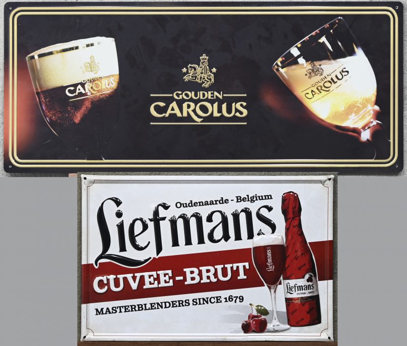 Een lot van 2 bierreclames, Gouden Carolus en Liefmans.
