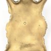 “Vrouwelijk naakt op berenvel”. Een groepje van Weens brons met tweekleurig patina. Recent werk.