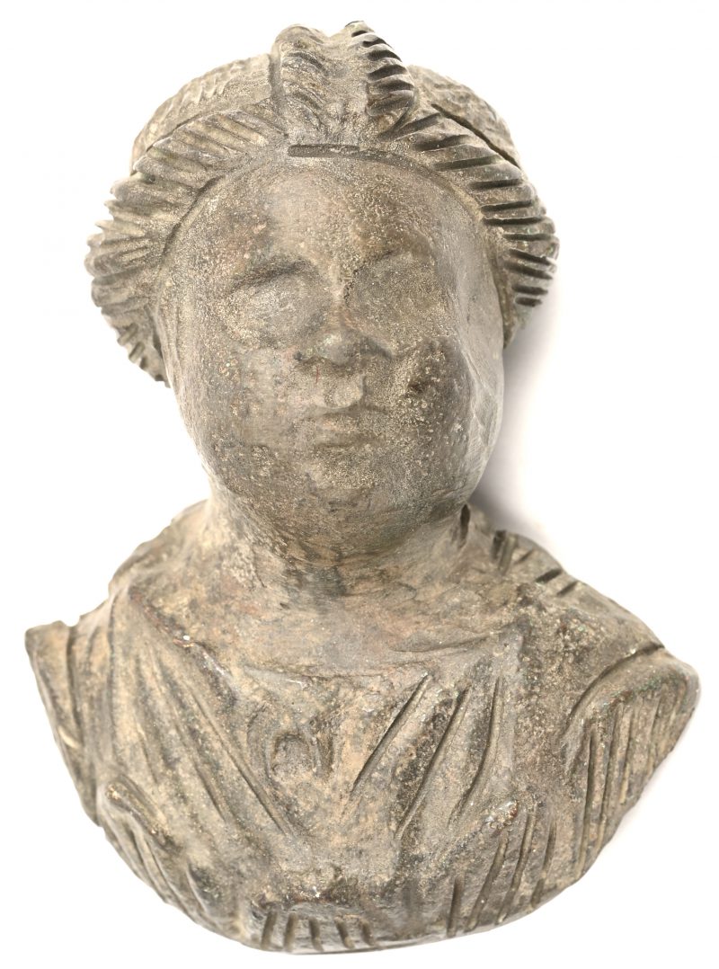 Een brons klein gesculpteerde buste, toegeschreven afbeelding van Agrippina.