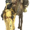 Een koud gepatineerde bronzen kameel in de geest van de Weense bronzen.