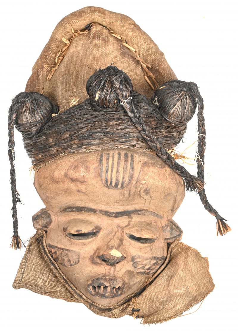 Een Afrikaans Pende masker, Democratische Republiek Congo.
