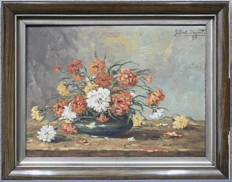 ‘Stilleven met bloemen’, olieverf op paneel, getekend Gilberte Dupret.