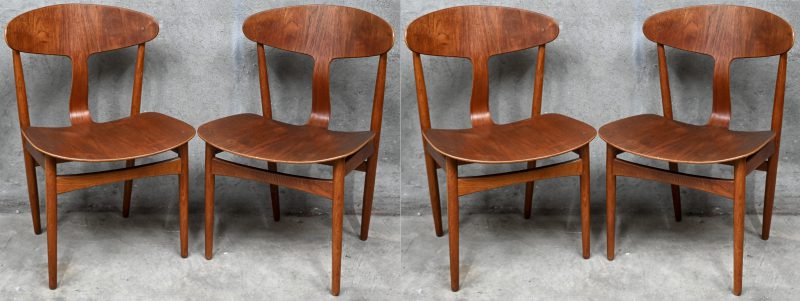 Een lot van 4 Mid-Century Deens design stoelen in teak. Ontwerp door Kurt Østervig.