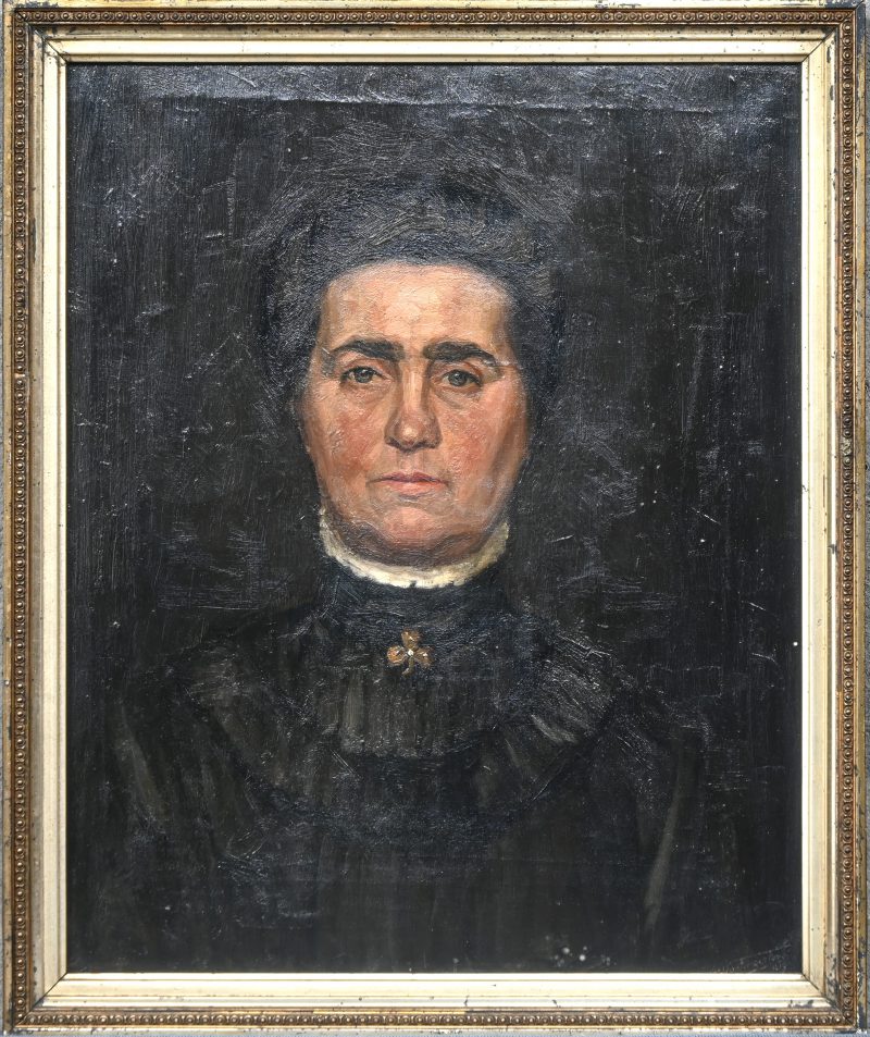 “Mevrouw van Tongerloo”. Een portret schilderij, olieverf op doek. Onderaan gesigneerd.