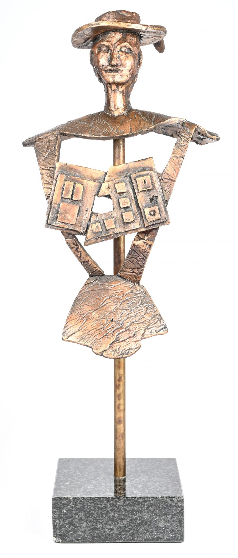 “De Spanjaard”. Een bronzen beeld op marmeren sokkel gesigneerd ‘De Luc’.
