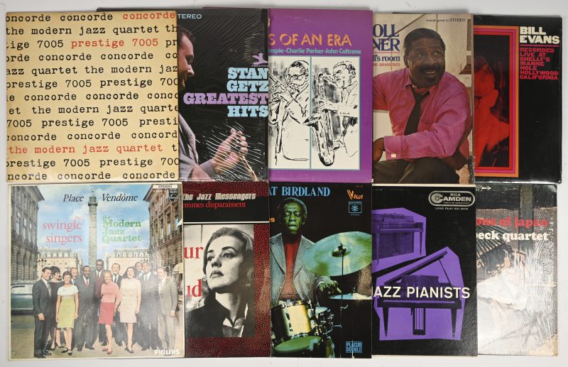Tien langspeelplaten. *Bill Evans, “Live at Shelly’s Manne Hole” (Riverside 673003 Stereo), Duitsland, 1968. *Erroll Garner, “Up in Erroll’s Room” (MPS 15252 Stereo), Duitsland 1968. *Dizzie Gillespie, Charlie Parker, John Coltrane, “Echoes of an Era”, Roulette RE 120 Stereo), U.S. 1972. *Stan Getz, “Greatest Hits” (Prestige PR7337 Stereo), U.S. 1964. *Modern Jazz Quartet, “Concorde” (Prestige LP 7005), U.S. 1957. *Swingle Singers/Modern Jazz Quartet, “Place Vendôme” (Philips 840257BY Stereo), Nederland 1967. *Art Blakey/Miles Davis, “Des femmes disparaissent/Ascenseur pour l’échafaud”, Philips 812107-1 Mono), Frankrijk 1983. *Art Blakey e.a. “Drum Night at Birdland” (Vogue Roulette DP26 Stereo), Frankrijk 1974. *Oscar Peterson e.a. “Great Jazz Pianists” (RCA Camden CAL328), U.S. 1956. *Dave Brubeck Quartet, “Jazz impresions of Japan” (Columbia/sticker CBS PC 9012 Stereo), U.S. 1964.