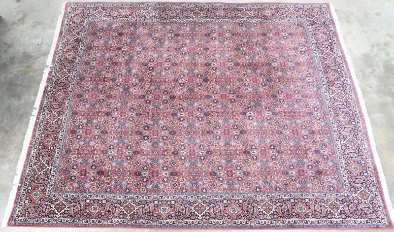 “Bidjar”. Een handgeknoopt Iraans tapijt.
