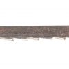 Een 19e eeuws sawback zwaard, onleesbare graveringen.