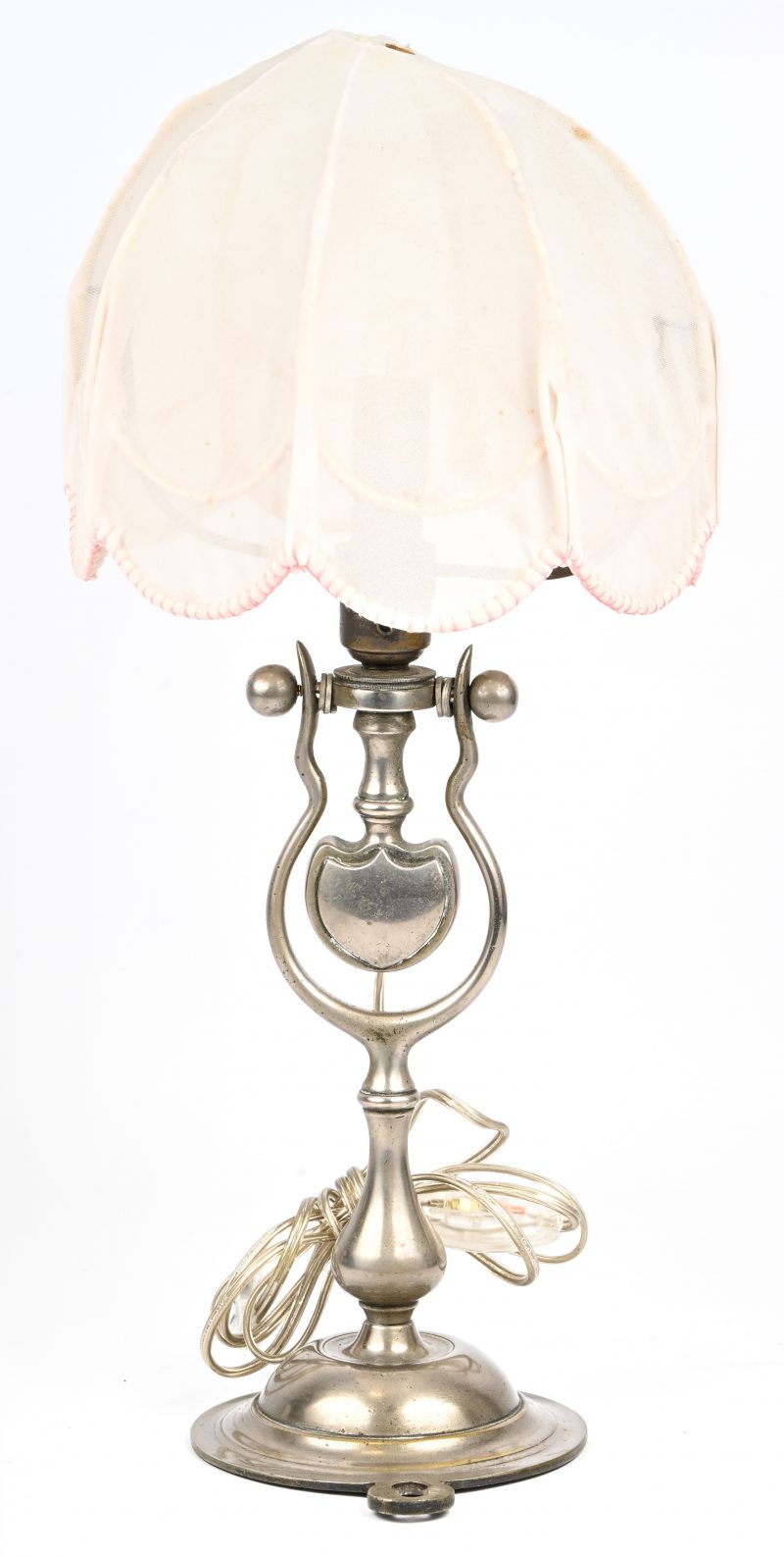 Een vernikkeld koperen ‘jachting’ lampje, ca. 1900.