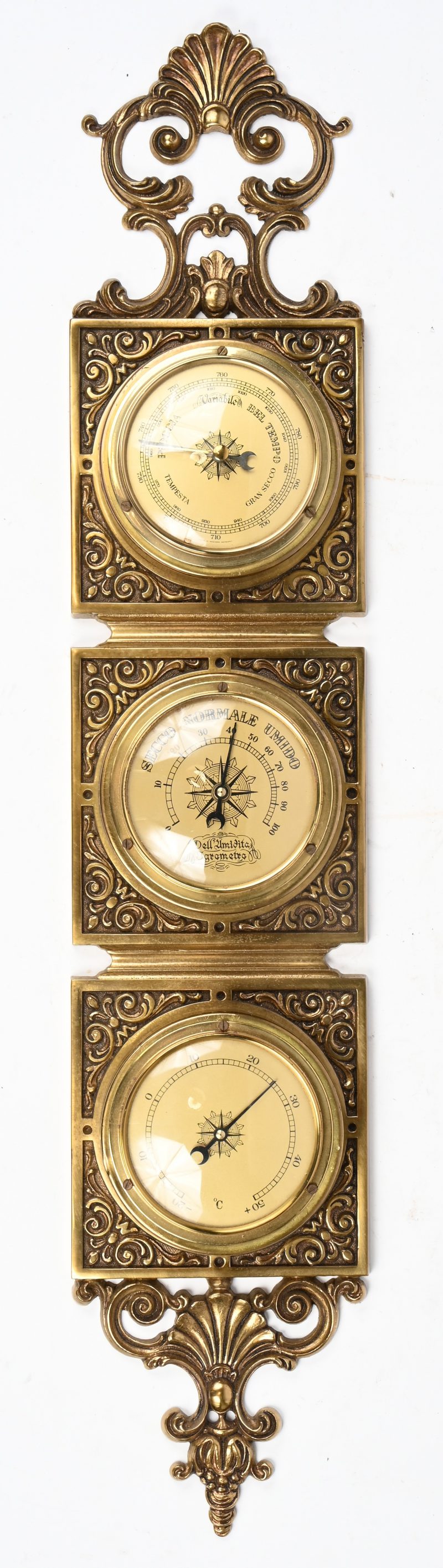 Een vintage messing weerstation met barometer, hygrometer en thermometer. Verso gemerkt, made in Italy.
