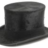 Een vintage zwart vilten Top Hat in originele doos. Binnenin gemerkt J.S. Meuwsen, Hofleverancier. Vroeg 20e eeuw.