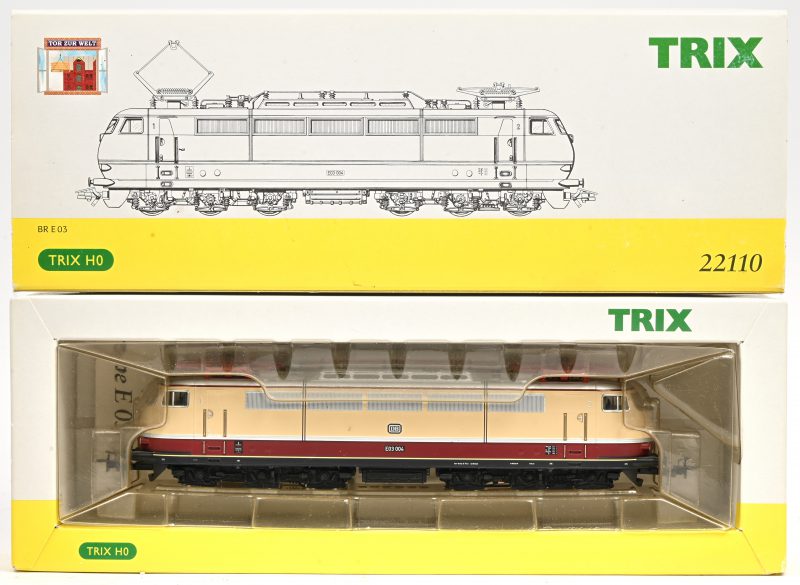 “TRIX H0 22110”. Een elektrische locomotief, omgebouwd voor Märklin wisselstroom. In originele verpakking.