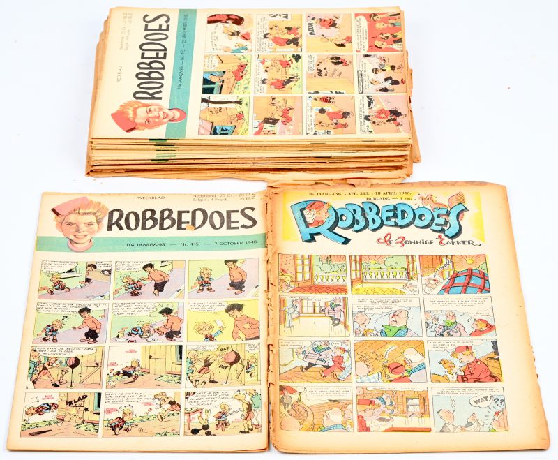 Een lot van 36 vintage Robbedoes strips, 1948-1952. Enkele met redelijke slijtage.