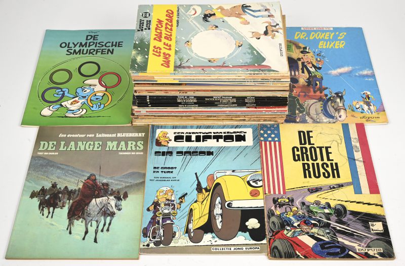 Een lot van 35 varia strips, diverse titels en uitgaven, bestaande uit; 8x Jan Kordaat, 9x Clifton, 6x Blueberry, 7x Lucky Luke, 5x De Smurfen.