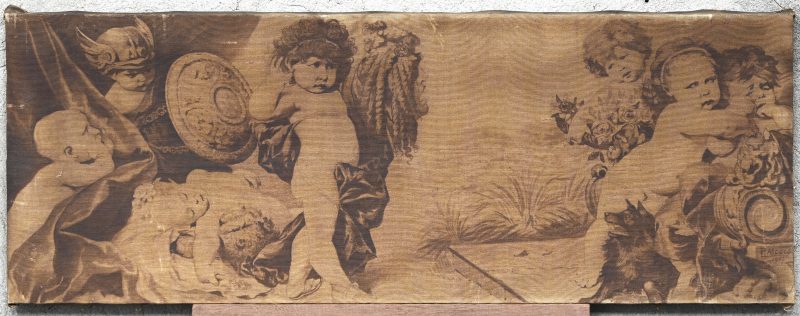 “Putti in naspeling van Griekse tragedie”. Een print op doek als wandpaneel. Onderaan gesigneerd en gedateerd 1907.