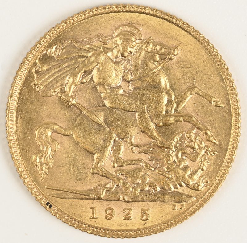 Een gouden munt. Zuid-Afrika, George V,  1/2 Sovereign 1925. Au 916,7/1000 3,99 g. Muntersmerk S.A.