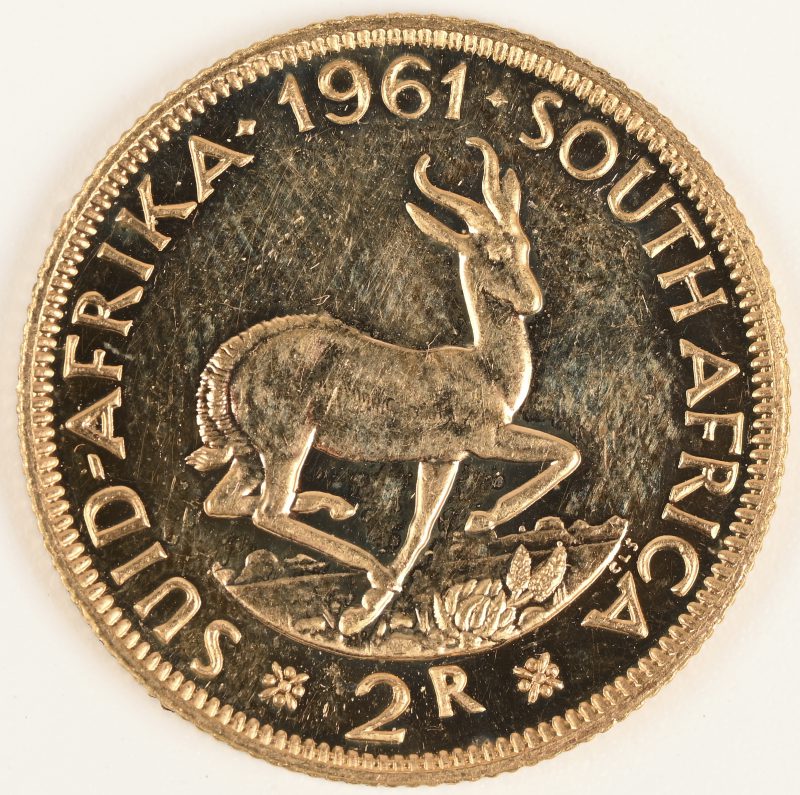 Een gouden munt Zuid-Afrika 2 Rand 1961. Au 917/1000, 7,99 g.