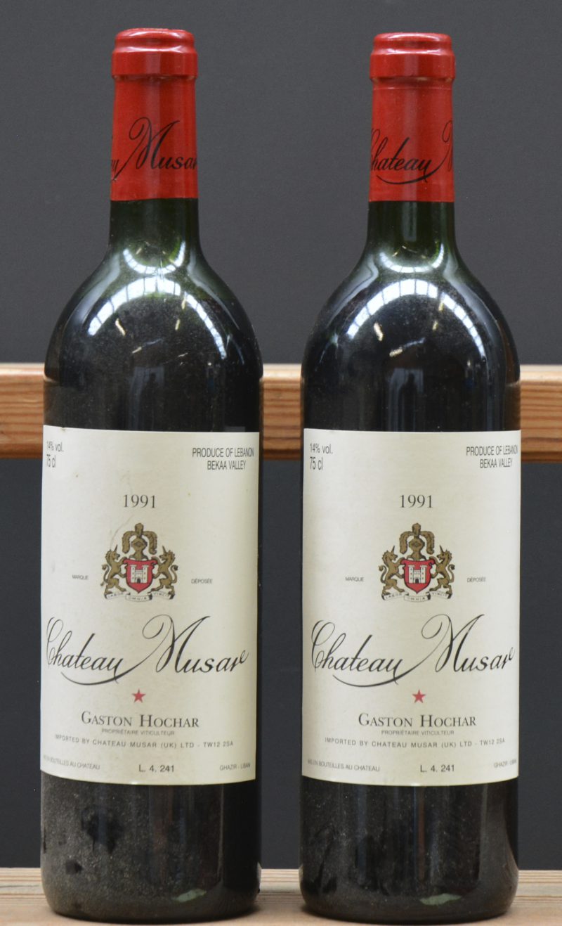 Ch. Musar Produce of Libanon, Bekaa Valley  Gaston Hochar, Ghazir, Libanon M.C.  1991  aantal: 2 bt