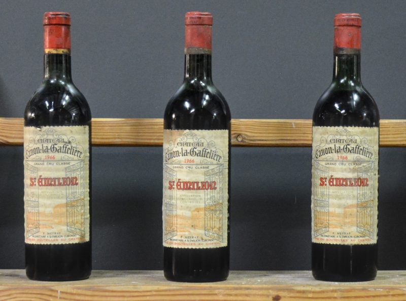 Ch. Canon-la-Gaffelière A.C. St-Emilion grand cru classé   M.C.  1966  aantal: 3 bt 2 ts, 1ms