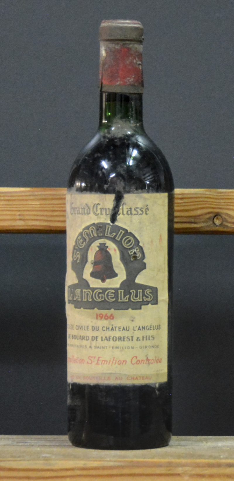 Ch. L’Angélus A.C. St-Emilion grand cru classé   M.C.  1966  aantal: 1 bt vts