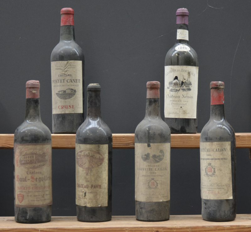 Lot rode bordeaux        aantal: 6 bt    Ch. Nenin A.C. Pomerol   M.B.  1949  aantal: 1 bt vidange   Ch. Pontet-Canet A.C. Pauillac 5e grand cru classé  M.B.  1952  aantal: 1 bt bn   Ch. Laffitte-Laujac A.C. Médoc   M.B.  1953  aantal: 1 bt ts   Ch. Calon A.C. St-Georges-St-Emilion   M.B.  1955  aantal: 1 bt ms   Ch. Pavie A.C. St-Emilion 1e grand cru classé   M.B.  1959  aantal: 1 bt ms   Ch. Haut-Segottes A.C. St-Emilion   M.B.  1959  aantal: 1 bt ms