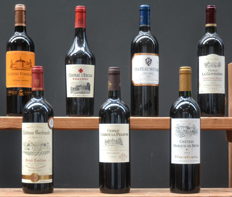 Lot rode bordeaux        aantal: 7 bt    Ch. L’Enclos A.C. Pomerol   M.C.  2010  aantal: 1 bt    Ch. Gerbaud A.C. St-Emilion   M.C.  2010  aantal: 1 bt    Ch. Marquis de Mons A.C. St-Emilion grand cru   M.C.  2010  aantal: 1 bt    Ch. Cambon La Pelouse A.C. Haut-Médoc Cru bourgeois  M.C.  2010  aantal: 1 bt    Ch. Soudars A.C. Haut-Médoc   M.C.  2010  aantal: 1 bt    Ch. Fonréaud A.C. Listrac Cru bourgeois  M.C.  2010  aantal: 1 bt    Ch. La Govinière A.C. Lussac-St-Emilion   M.C.  2010  aantal: 1 bt