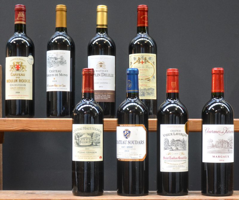 Lot rode bordeaux        aantal: 8 bt    Ch. du Moulin Rouge A.C. Haut-Médoc Cru bourgeois  M.C.  2008  aantal: 1 bt    Ch. Marquis de Mons A.C. St-Emilion grand cru   M.C.  2008  aantal: 1 bt    Ch. Moulin Delille A.C. St-Estèphe   M.C.  2011  aantal: 1 bt    Ch. du Mayne A.C. Pomerol   M.C.  2011  aantal: 1 bt    Ch. Haut-Vigneau A.C. Pessac-Léognan   M.C.  2013  aantal: 1 bt    Ch. Soudars A.C. Haut-Médoc Cru bourgeois  M.C.  2013  aantal: 1 bt    Ch. Vieux Lavergne A.C. St-Emilion Grand Cru   M.C.  2014  aantal: 1 bt    Charmes de Kirwan A.C. Margaux   M.P.  2014  aantal: 1 bt