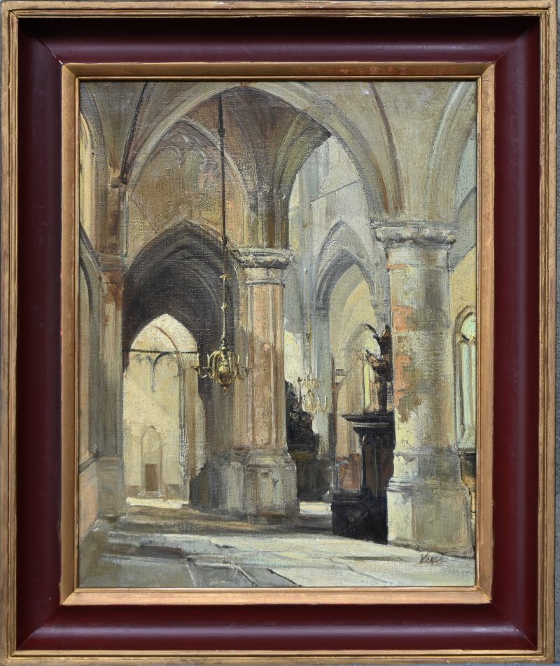 “Kerkinterieur”, een schilderij, olieverf op doek, rechts onder gesigneerd.