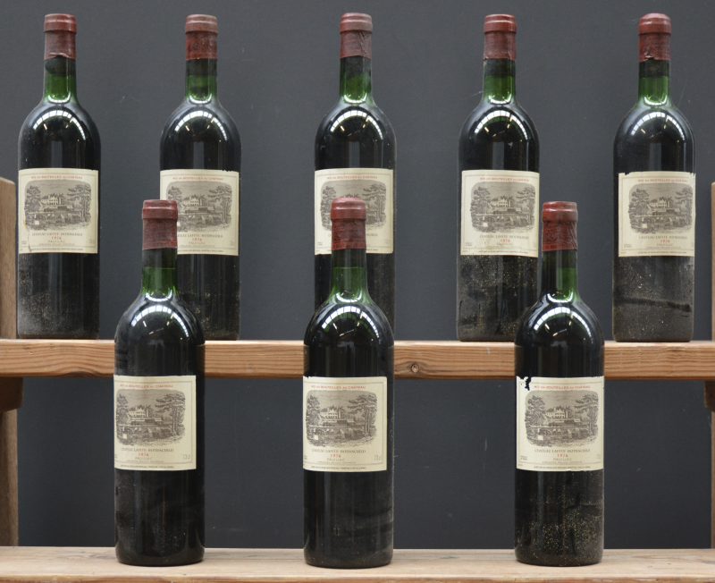 Ch. Lafite-Rothschild A.C. Pauillac 1e grand cru classé  M.C. K. 1976  aantal: 8 bt ts